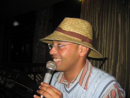 AMINE ou bien Mr ZIBEN (un animateur à l'hotel AL MOGGAR)